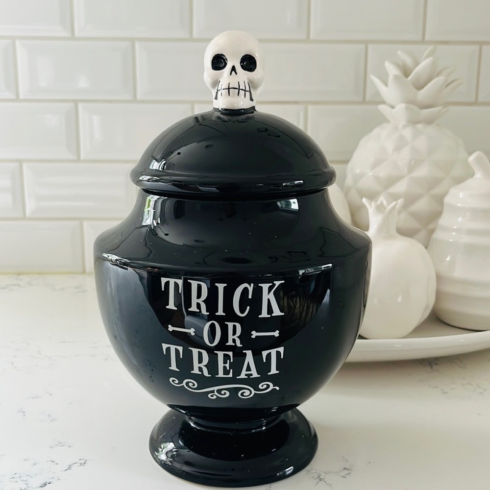 Target by Hyde & EEK Trick or Treat Black Ceramic Cookie Jar